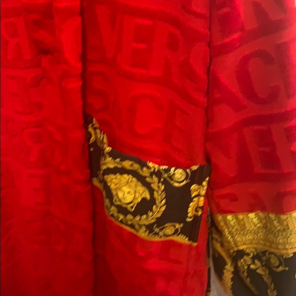 Versace Robe - Picture 2 of 3